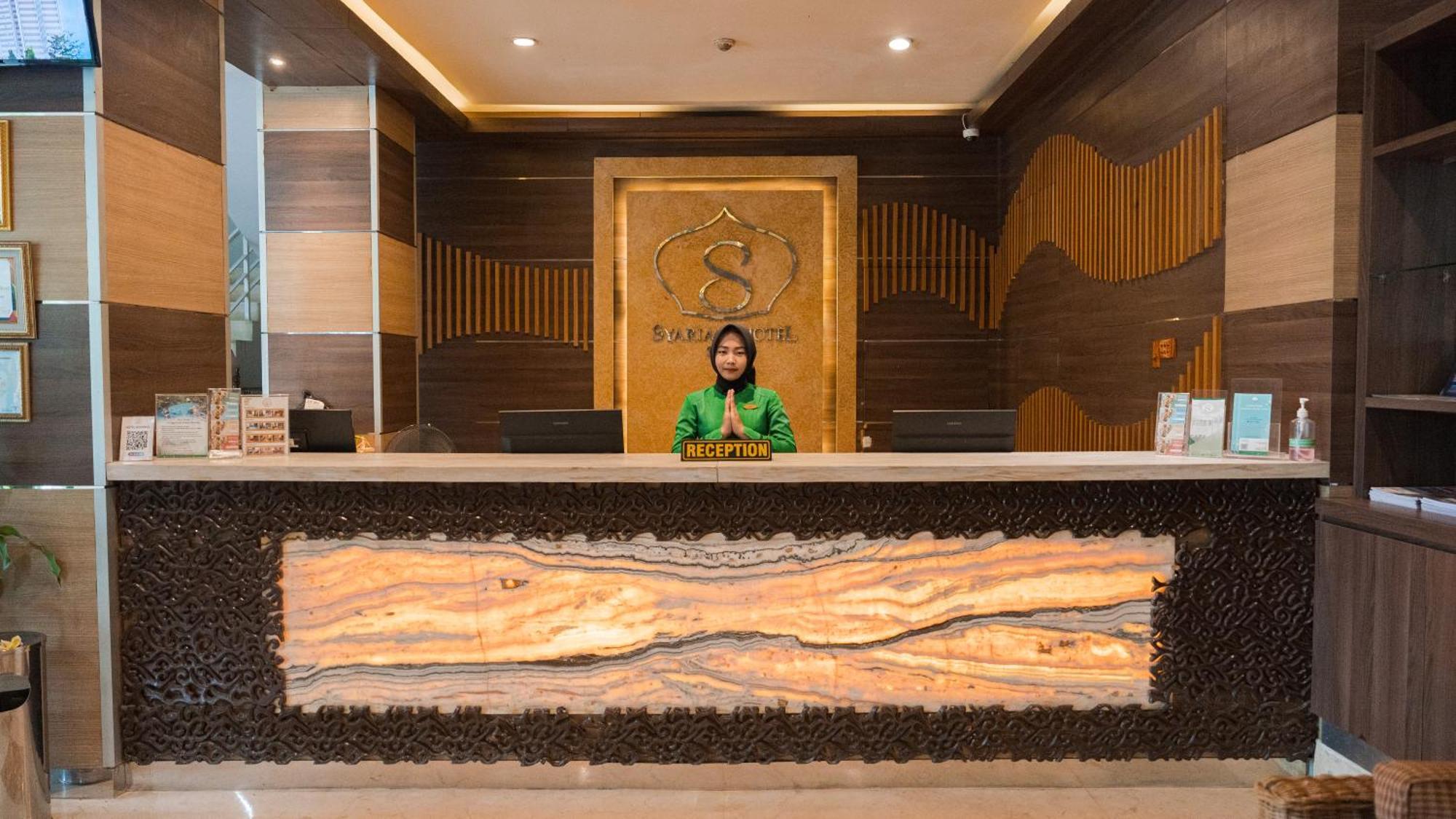 สยาริอาห์ โฮเต็ล โซโล Hotel Surakarta  ภายนอก รูปภาพ