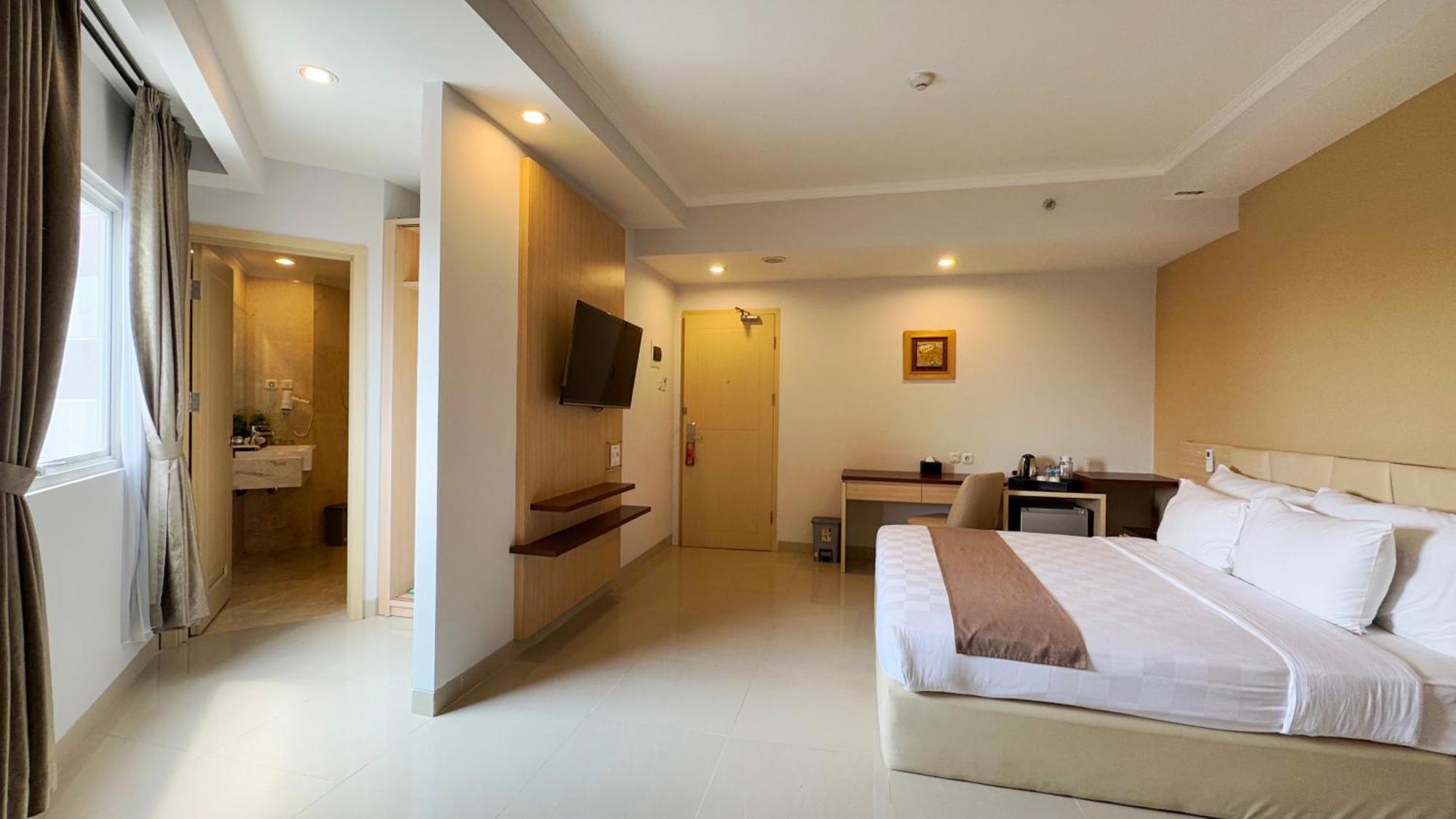 สยาริอาห์ โฮเต็ล โซโล Hotel Surakarta  ภายนอก รูปภาพ