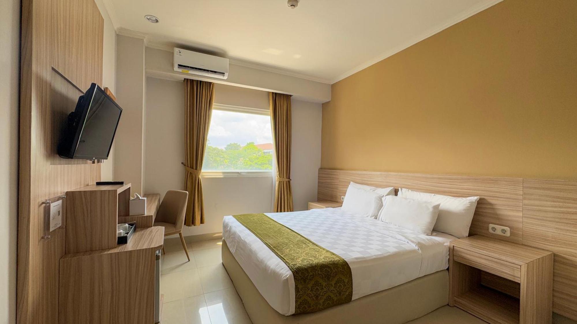 สยาริอาห์ โฮเต็ล โซโล Hotel Surakarta  ภายนอก รูปภาพ