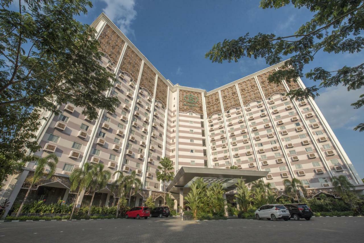 สยาริอาห์ โฮเต็ล โซโล Hotel Surakarta  ภายนอก รูปภาพ