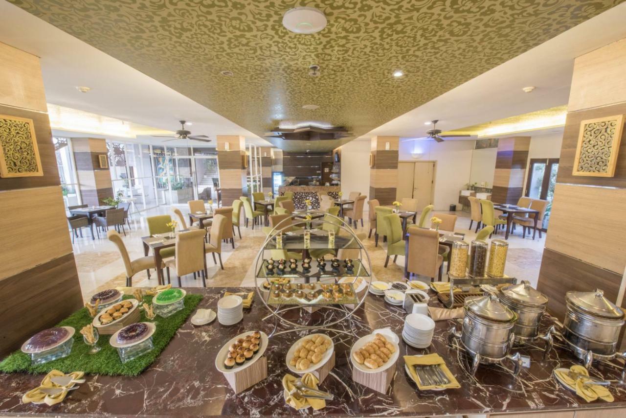 สยาริอาห์ โฮเต็ล โซโล Hotel Surakarta  ภายนอก รูปภาพ